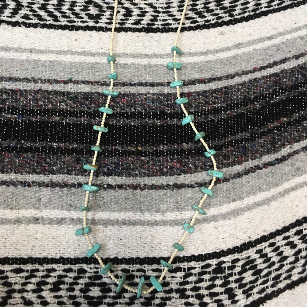 FAUX TURQUOISE NECKLACE